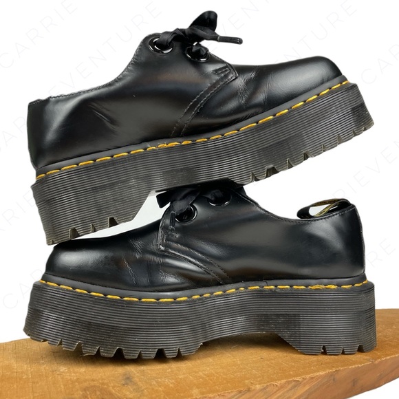 Dr Martens Holly Black Buttero Satin 